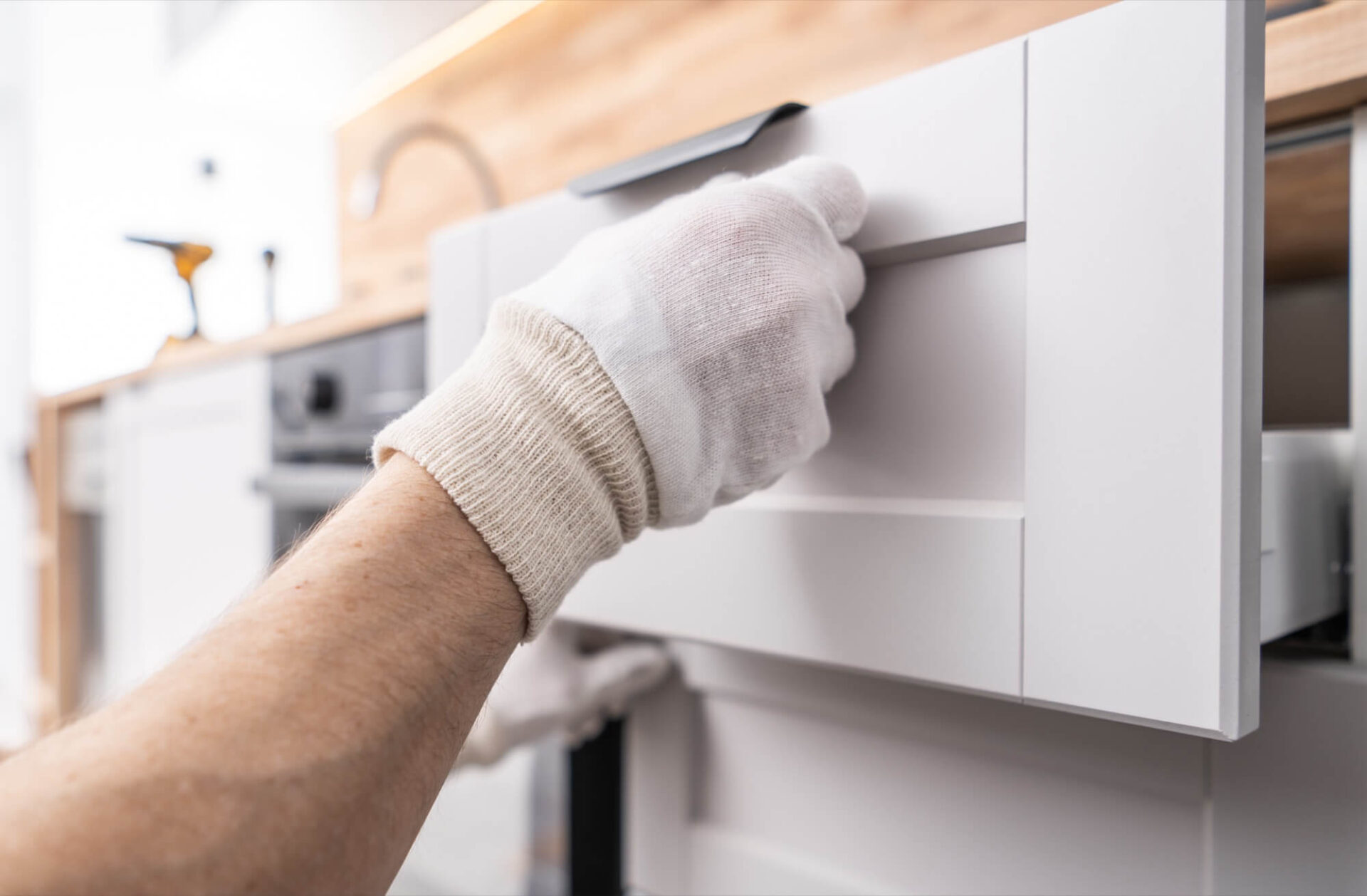 Köksrenovering Örkelljunga installerade ett stilrent handtag